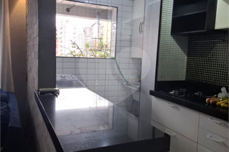 Apartamento moderno e mobiliado, 1 dormitório 1 banheiro, sala de star com varanda, cozinha americana, na Vila Olímpia.