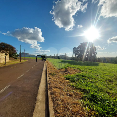 Terreno de 1400m² no Damha Golf com vista pro campo de Golf