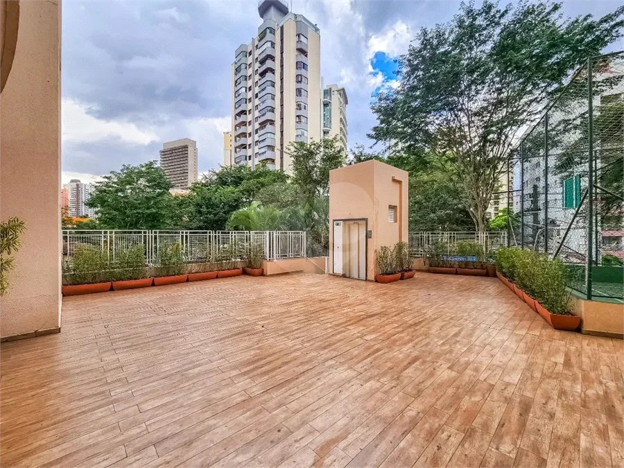 Apartamento para venda em Vila Uberabinha com 2 quartos, sendo 1 suíte, 79m²
