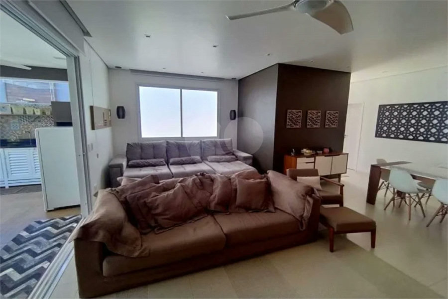 Maravilhosa Casa em Condomínio com 4 Suítes na Praia de Juquehy!!!