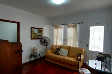 Casa à venda com 5 quartos, sendo 1 suíte, em Jardim Santa Paula, São Carlos, SP
