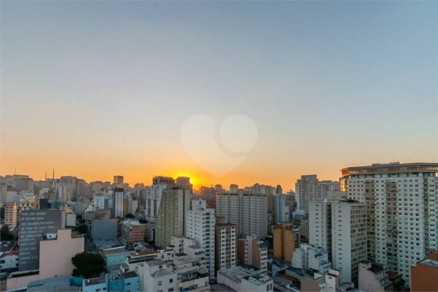 LOFT DUPLEX DE CINEMA. VENHA FAZER UMA VISITA.