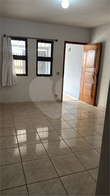 Casa a venda, composta por 2 casas separadas no Jaraguá em Piracicaba - SP.