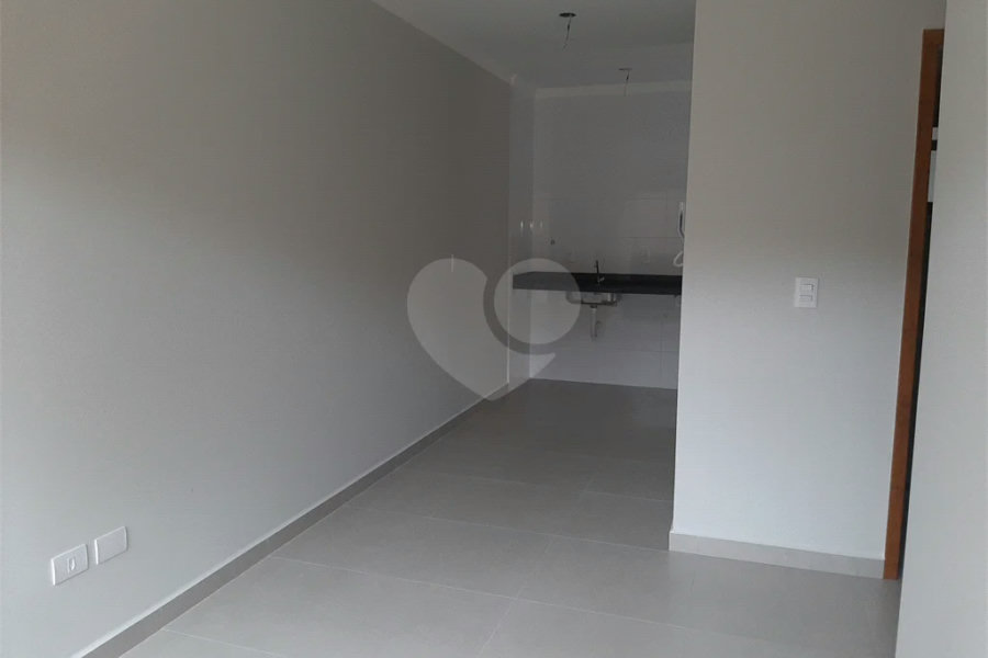 Apartamento com 37m2, 2 quartos, banheiro, sala, cozinha, quintal, SEM vaga de garagem