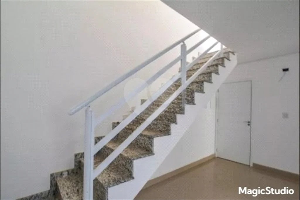 Apartamento com 2 dormitórios , sendo 1 suíte , 1 vaga , á venda na Vila Humaitá em Santo André.