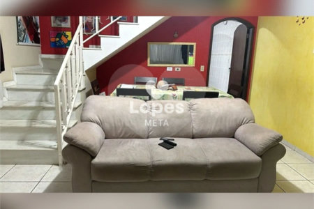 SOBRADO A VENDA, BAIRRO PARQUE DOS IPÊS, 3 DORMITORIOS 1 SENDO SUITE, 2 VAGAS DE GARAGEM, SJC/SP