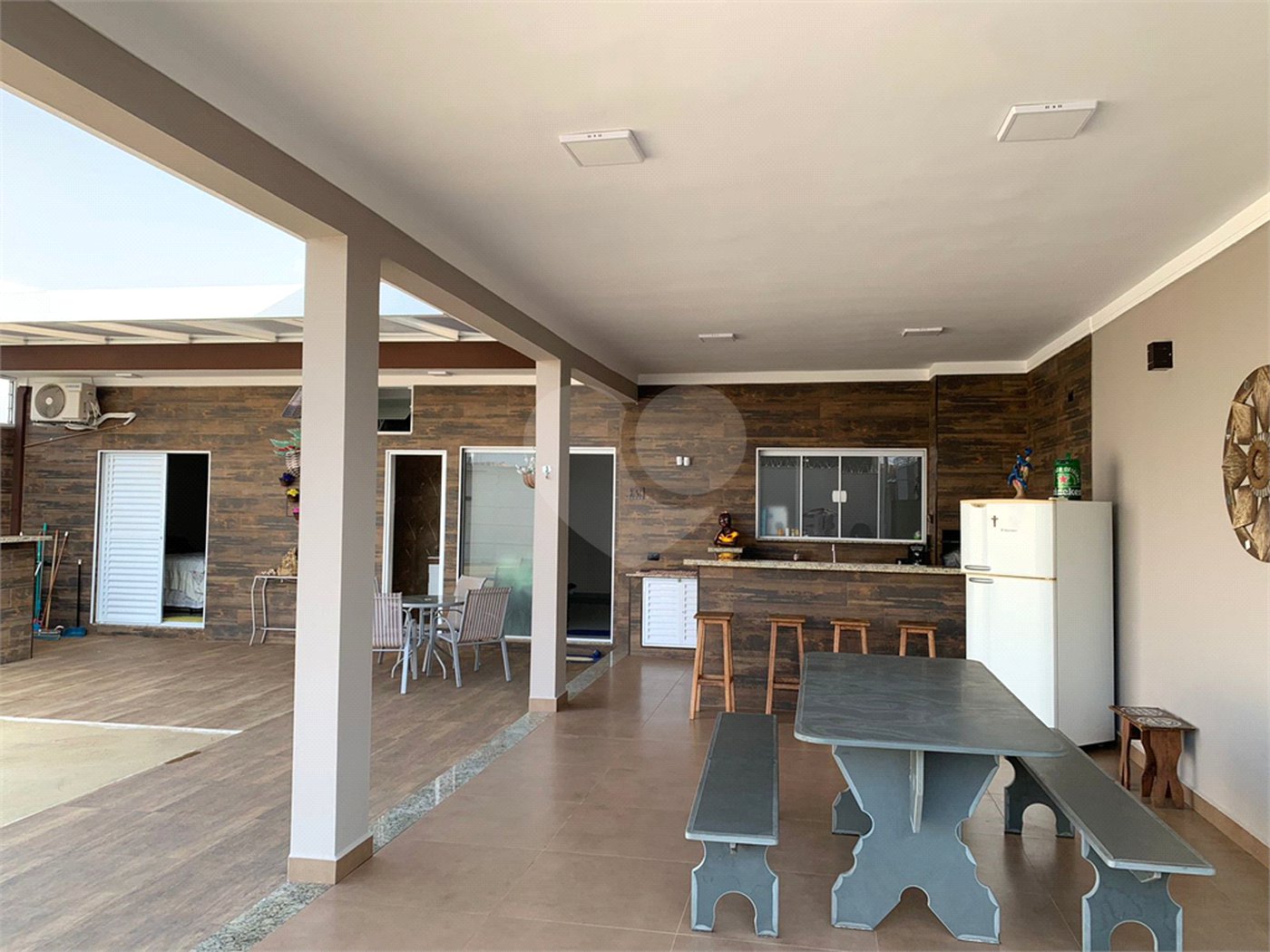 Casa térrea com piscina para venda no Residencial Arcoville