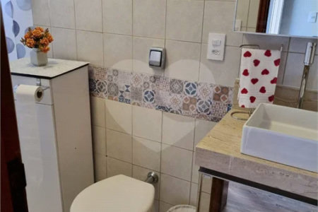 Apartamento tipo kit net á venda centro de Indaiatuba, sem vaga de garagem.