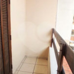 Casa com 180m², 3 dormitórios, 1 vaga, à venda na Vila Scarpelli em Santo André.