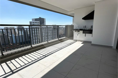 Apartamento com 125m², 3 dormitórios, sendo 3 suítes, 2 vagas, à venda na Moóca.