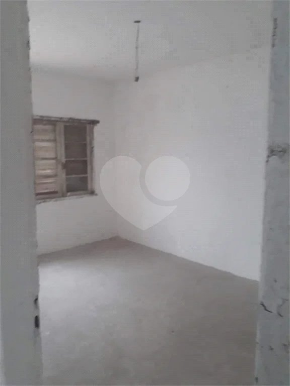 PRÉDIO COMERCIAL OU RESIDENCIAL DE 215,0 M² COM 03 QUARTOS, 04 VAGAS, 02 BANHEIROS PARA VENDA NO CARRÃO