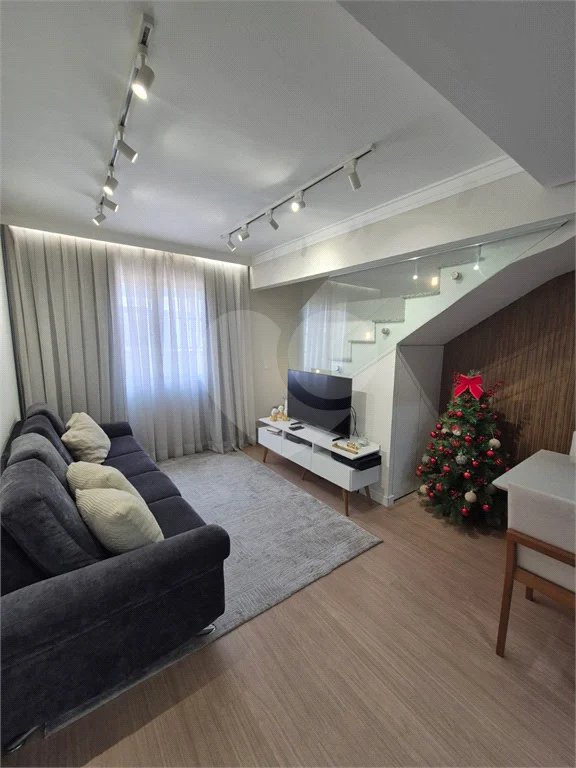 Casa em condomínio , com 72m² , 2 dormitórios , 1 vaga , à venda no bairro da Penha.