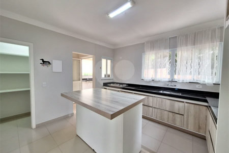 Casa para Locação no Condomínio Bosque dos Cambarás em Valinhos/SP