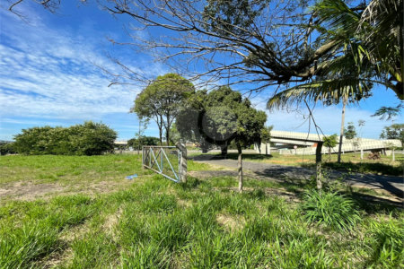 Terreno no Jardim Jockey Clube