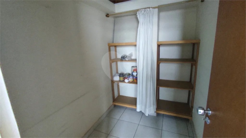 Apartamento Edifício Romano