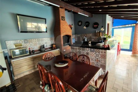 Casa de Condomínio à Venda em Itupeva/SP – Cafezal VI