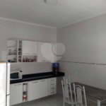 Sobrado espaçoso e bem localizado