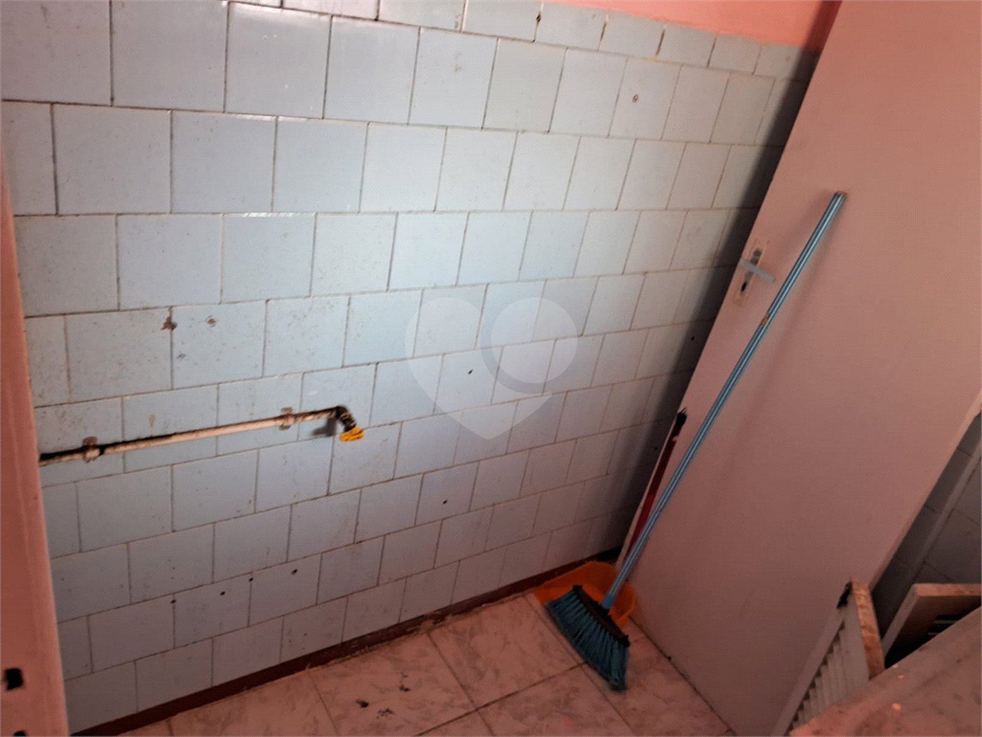 Apartamento a venda com 35m² perto de ônibus e Metrô