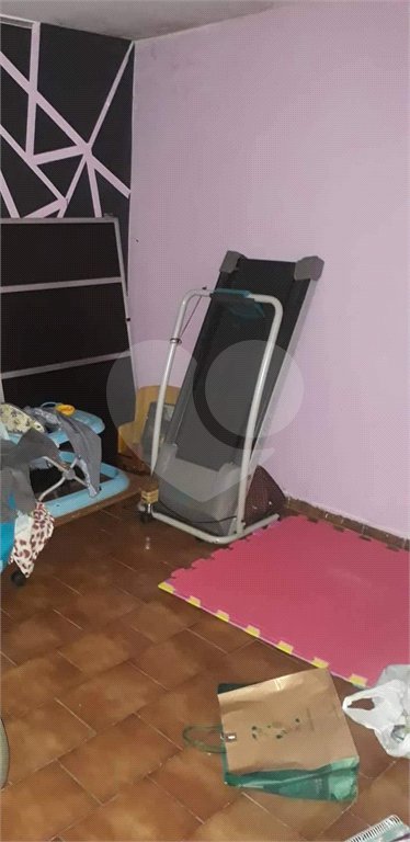 Casa térrea para venda.