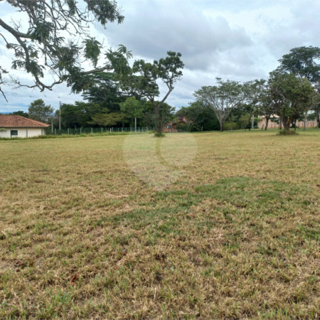 Lote Residencial no Condomínio Vila Pinhal do Broa.