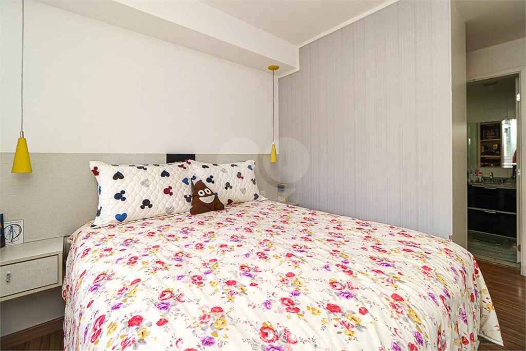 Apartamento à venda com 3 quartos, sendo 1 suíte, em Jardim Prudência, São Paulo, SP