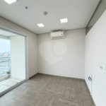 Sala para locação Domo Business 101 m - 2 vagas - Sala com divisórias, ar condicionado e banheiro.