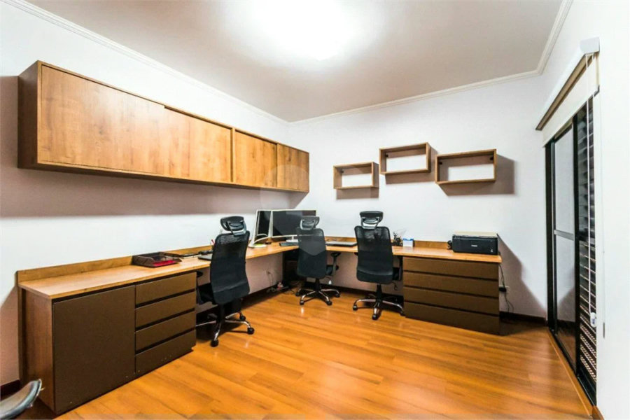 Casa à venda ou para alugar com 4 suítes em Saúde, São Paulo, SP