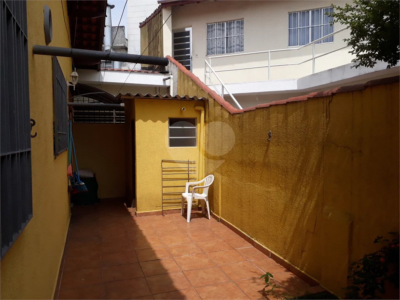 Ótima Casa Totalmente Térrea,Ao Lado da Avenida Direitos Humanos.