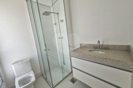 Casa à venda ou para alugar com 3 suítes no condomínio Jardim Flora, São Paulo - SP