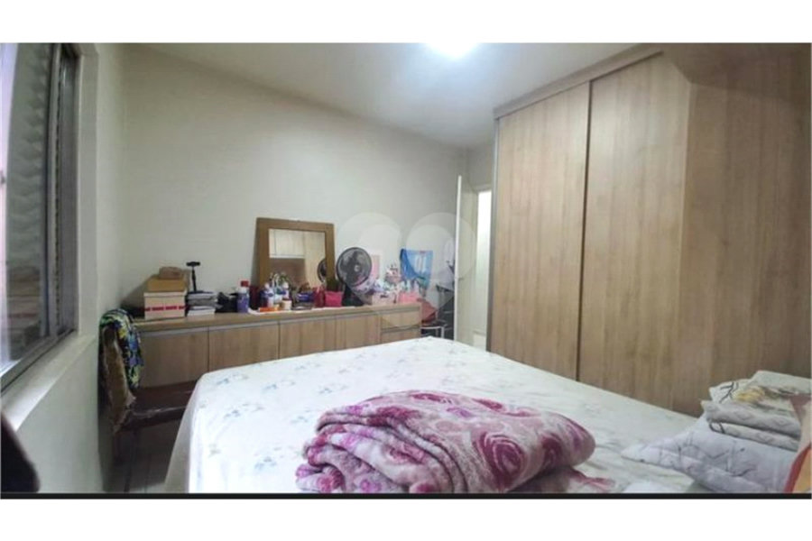 2 quartos e vaga de garagem