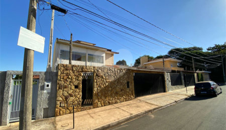 Casa à venda com 4 quartos, sendo 2 suítes,  em Planalto Paraíso, São Carlos, SP