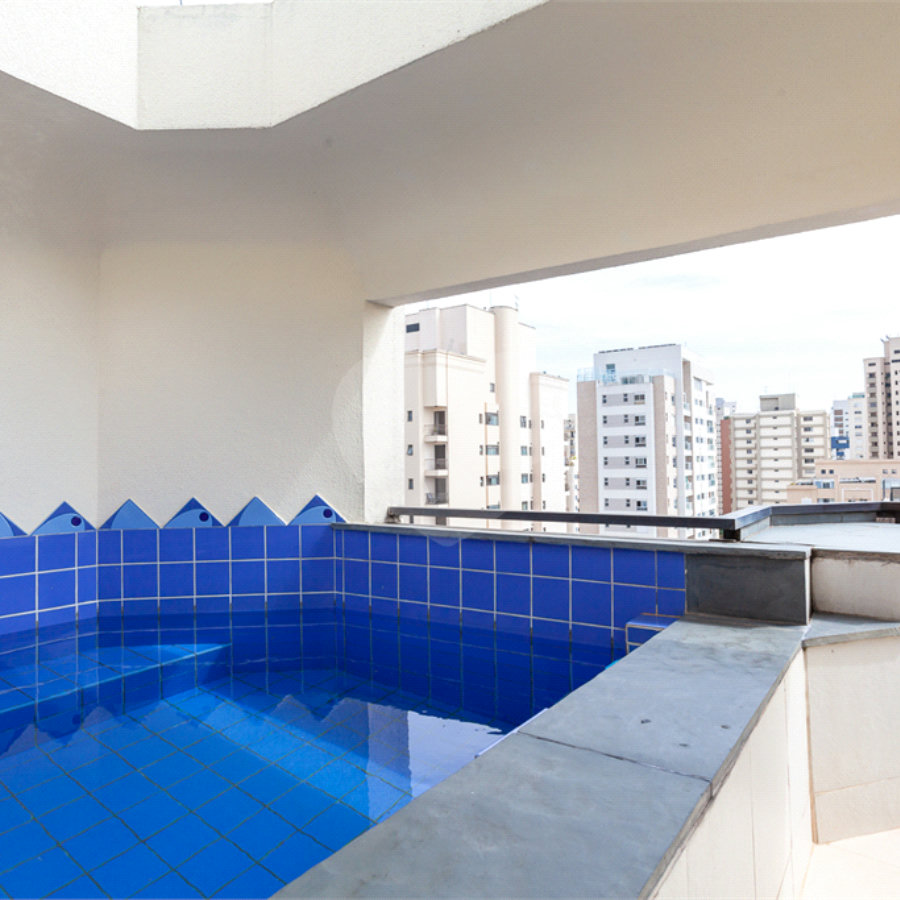 Cobertura Duplex com 96m2 em Moema - Venda e Locação - 02 Dorm Sendo 01 Suíte e 02 Vagas