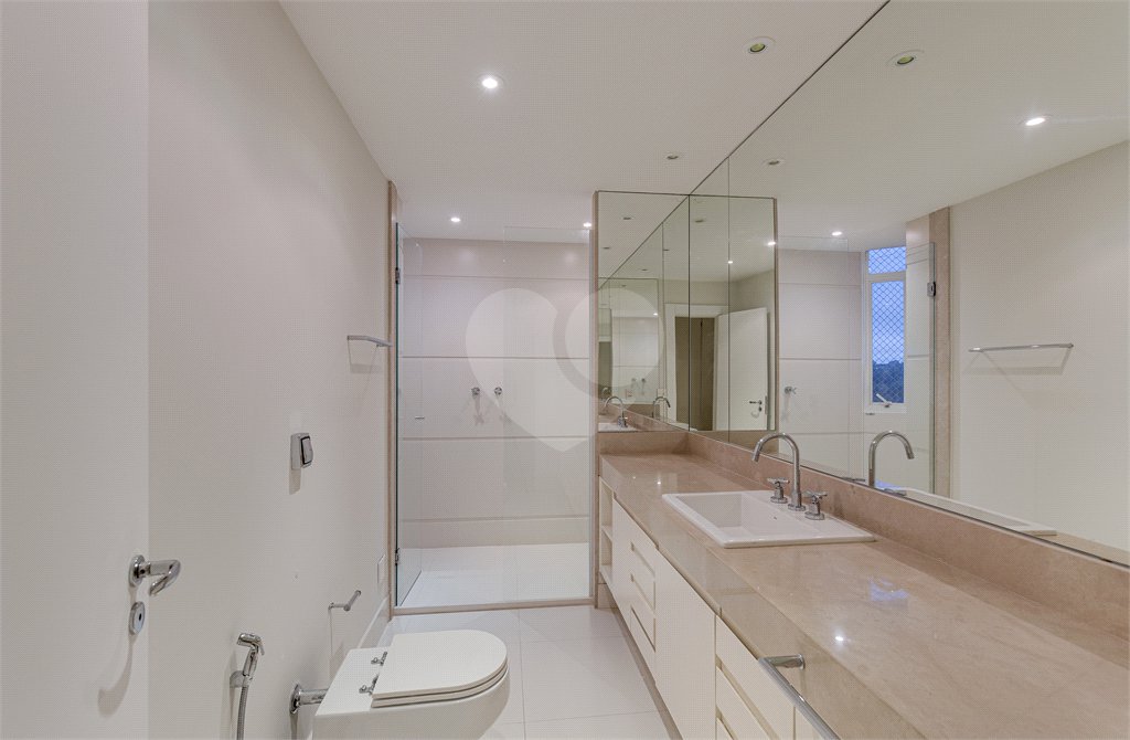 Apartamento à venda ou para alugar com 4 suítes em Alto da Boa Vista, São Paulo, SP