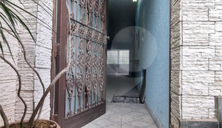 Sobrado à venda com 4 quartos em Vila Dom Pedro II, São Paulo, SP