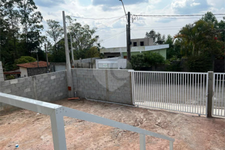 Casa à venda com 2 quartos, sendo 1 suíte, em Vila Vilma (mailasqui), São Roque, SP