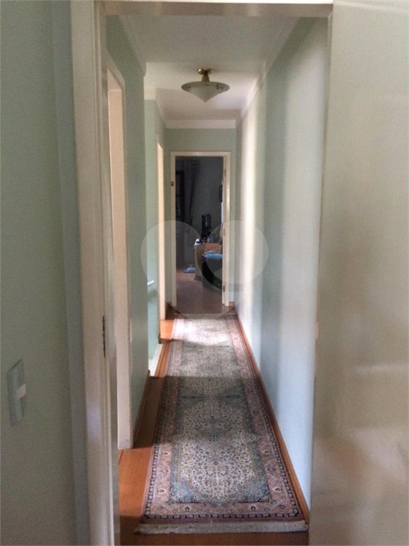 Casa à venda com 3 quartos, sendo 1 suíte, no condomínio Greenland, São Paulo - SP