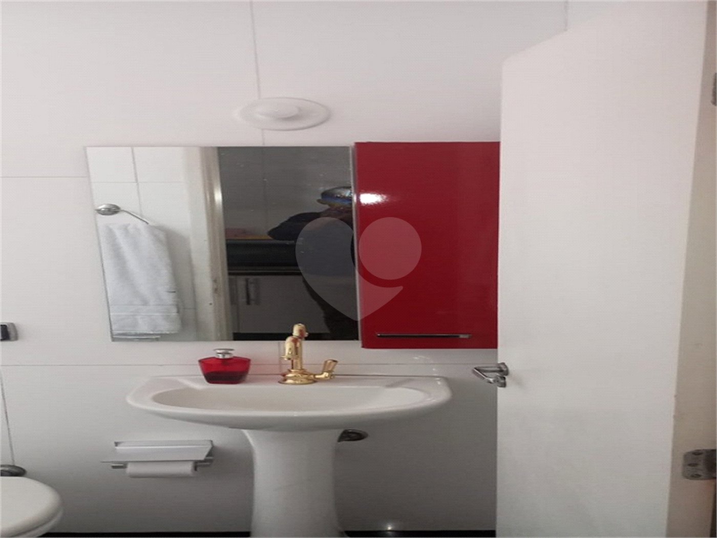 Casa à venda com 3 quartos, sendo 1 suíte,  em Lapa de Baixo, São Paulo, SP