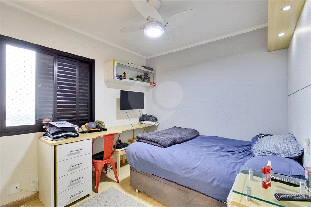 Apartamento à venda com 3 quartos, sendo 1 suíte, em Alto da Boa Vista, São Paulo, SP