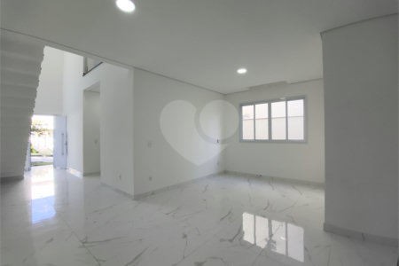 Casa à venda com 3 suítes no condomínio Terras de São Francisco, Sorocaba - SP