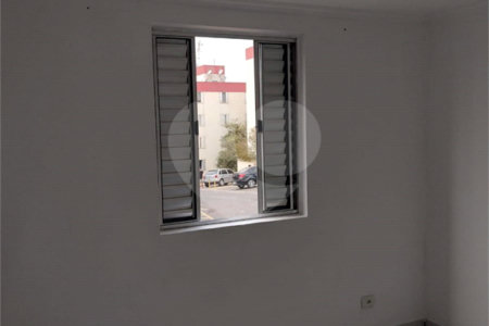 Apartamento à venda com 2 quartos em Jardim do Castelo, Ferraz de Vasconcelos, SP
