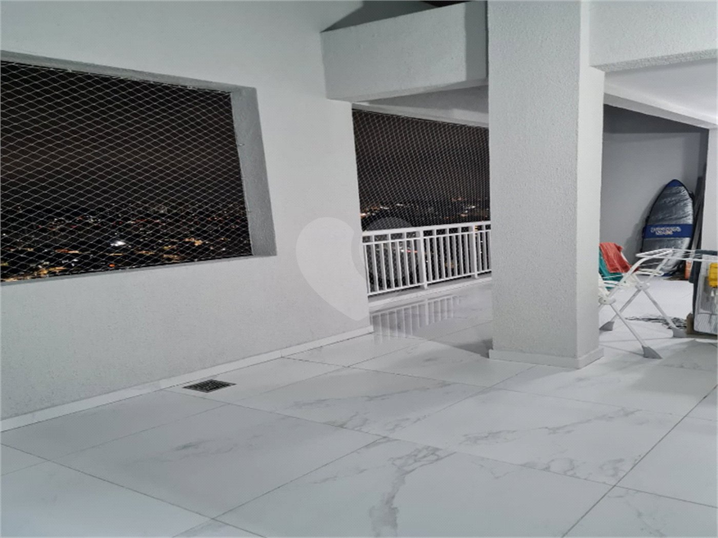 Apartamento à venda com 3 quartos, sendo 2 suítes, em Parque Reboucas, São Paulo, SP