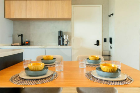 Apartamento à venda com 3 quartos, sendo 2 suítes, em Pinheiros, São Paulo, SP