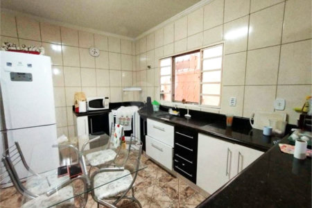 Casa à venda com 3 quartos em Capela, Vinhedo, SP