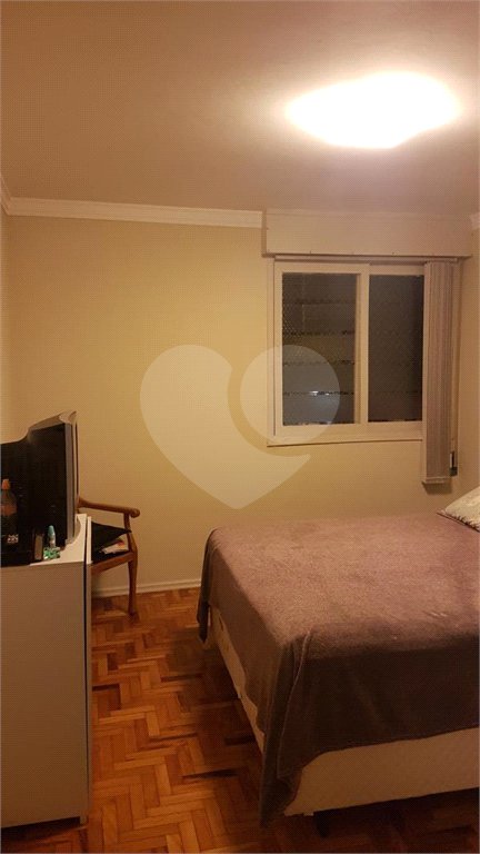 Apartamento à venda com 3 quartos, sendo 1 suíte, em Aclimação, São Paulo, SP