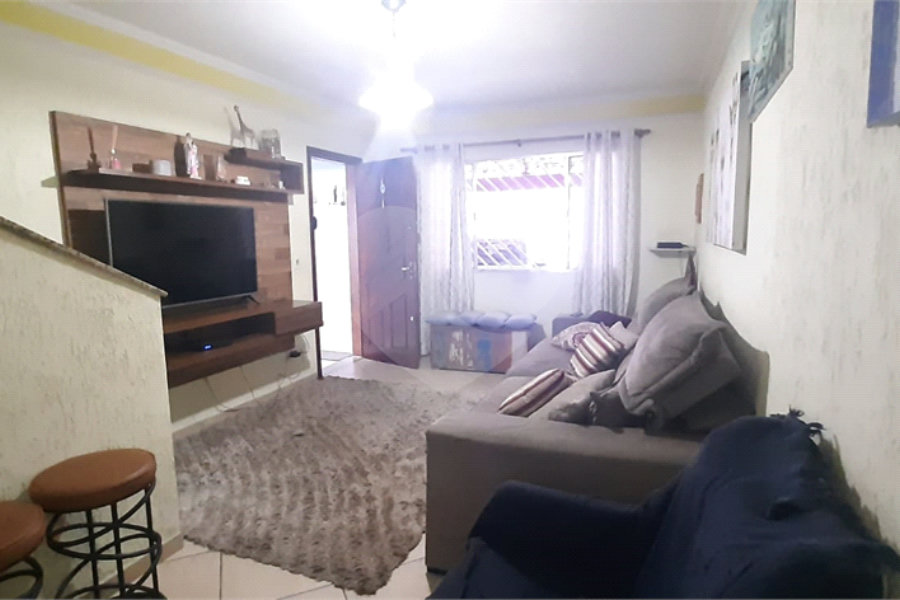 Sobrado à venda com 4 quartos, sendo 1 suíte,  em Tremembé, São Paulo, SP