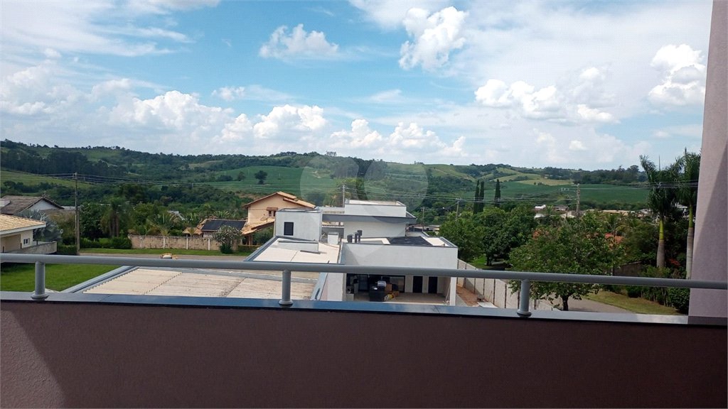Casa à venda com 5 suítes no condomínio Village da Serra, Araçoiaba da Serra - SP