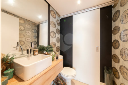 Apartamento à venda com 3 quartos, sendo 2 suítes, em Itaim Bibi, São Paulo, SP