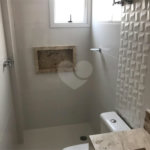 Casa à venda com 3 quartos, sendo 1 suíte, no condomínio Parque Vitória, São Paulo - SP