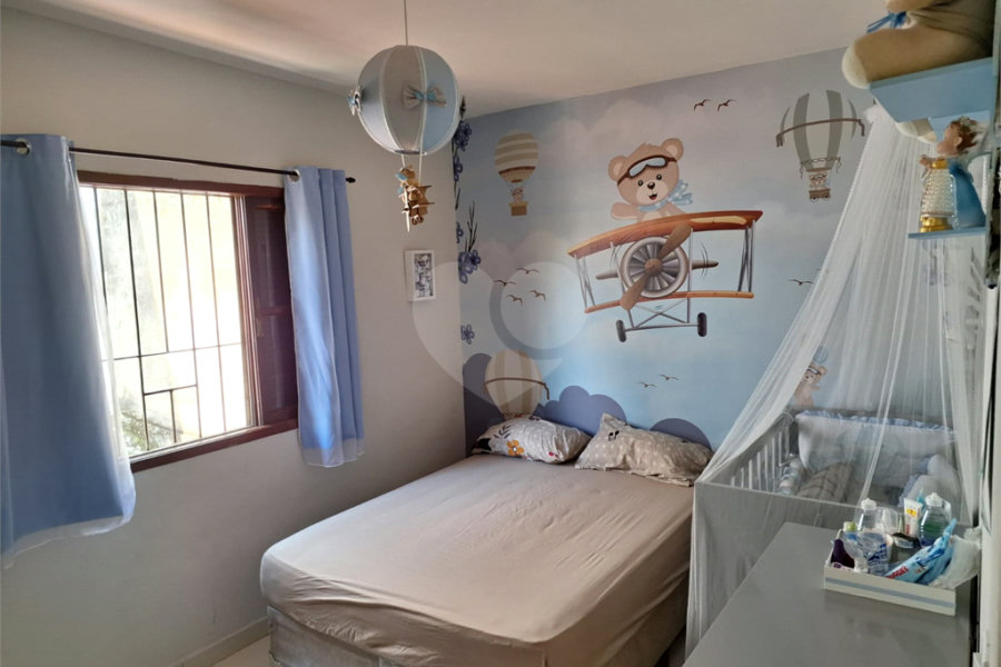 Sobrado à venda com 3 quartos em Jardim Santa Clara, Guarulhos, SP