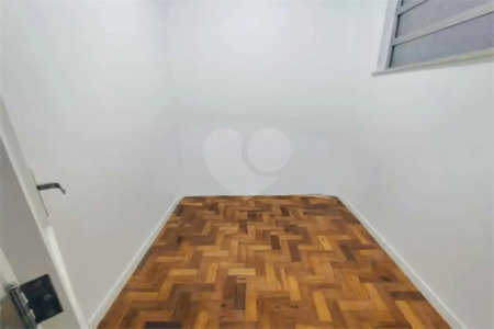 Apartamento à venda com 3 quartos, sendo 1 suíte,  em Copacabana, Rio de Janeiro, RJ